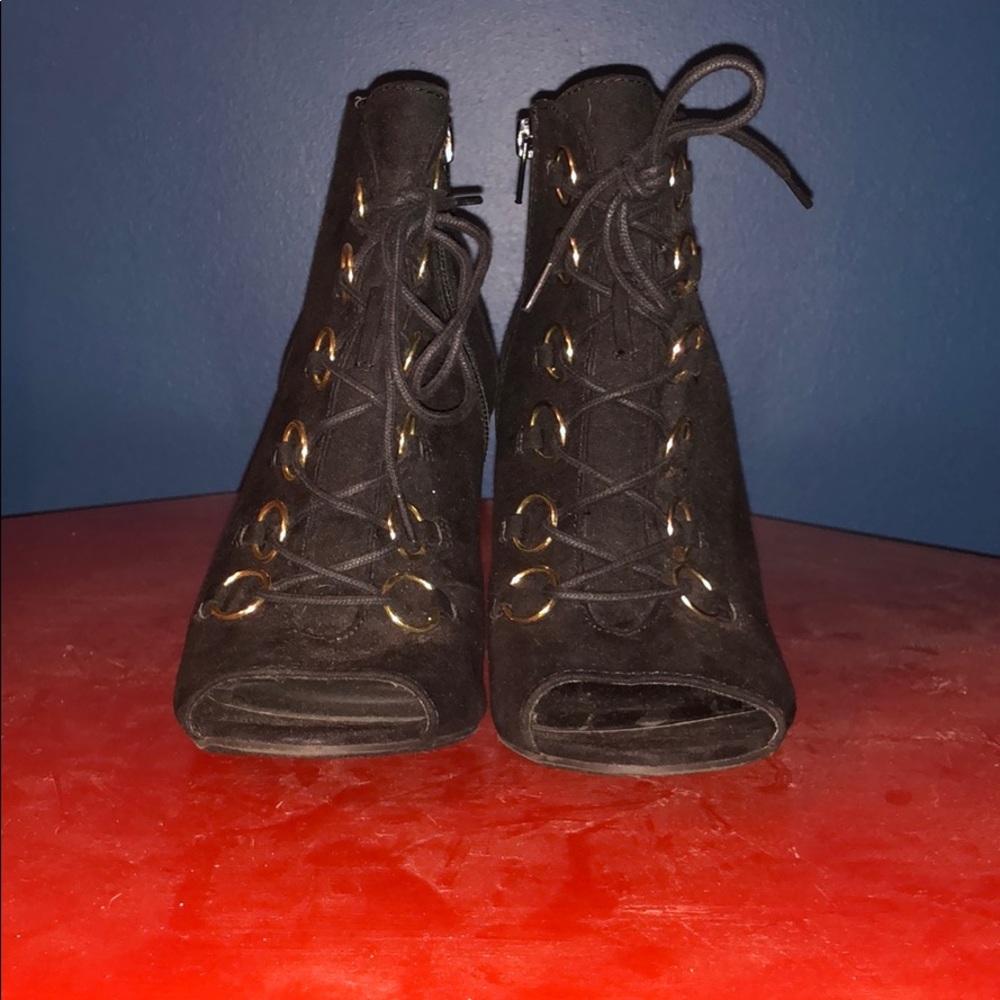 Candie’s peep toe ankle booties